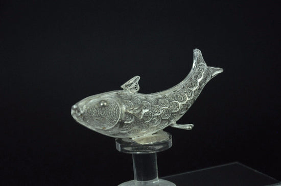 Load image into Gallery viewer, Silver Filigree Fish
