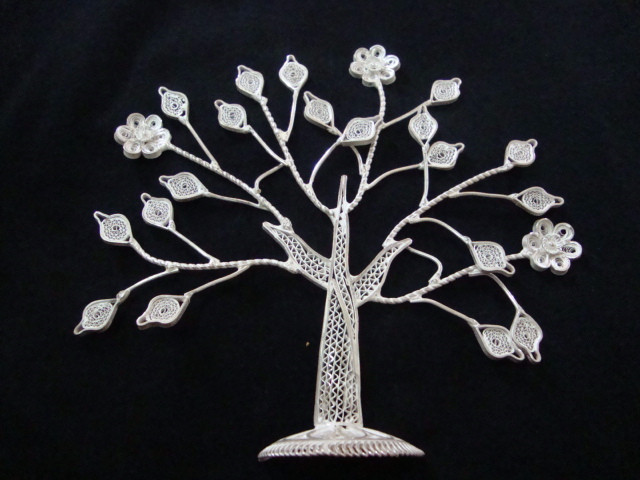 
                      
                        Silver showpieces
                      
                    