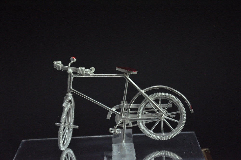 
                      
                        Silver Filigree Bicycle
                      
                    