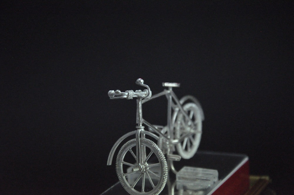 
                      
                        Silver Filigree Bicycle
                      
                    