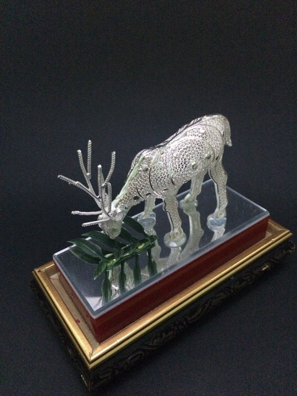 Load image into Gallery viewer, Silver Filigree Deer
