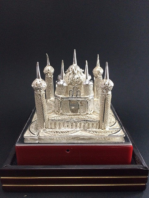 
                      
                        Silver Filigree Taj Mahal
                      
                    