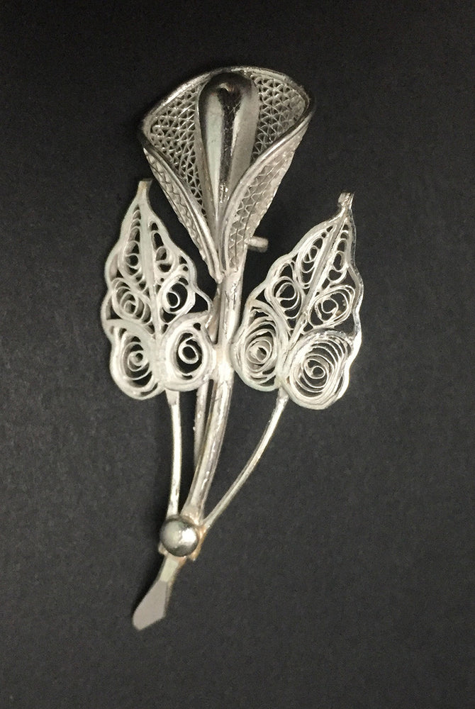 
                      
                        Silver Filigree Saree Pin
                      
                    