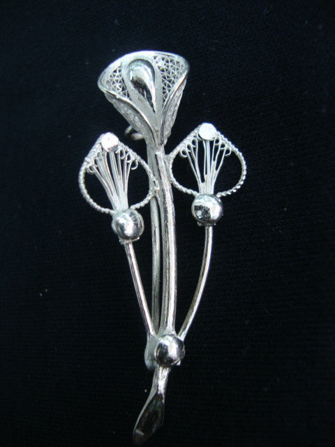 Load image into Gallery viewer, Silver Saree Pin
