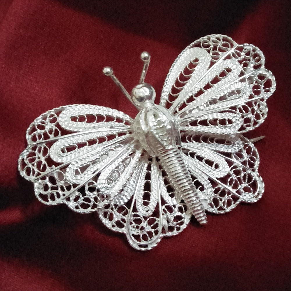 
                      
                        Saree Pin brooch
                      
                    
