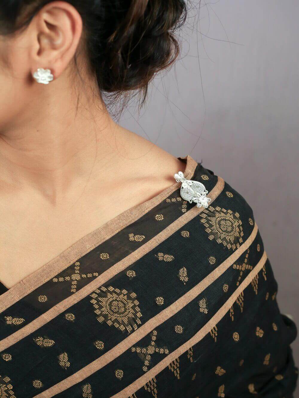 Simple Sari Pin Brooches and saree pins β Silverlinings