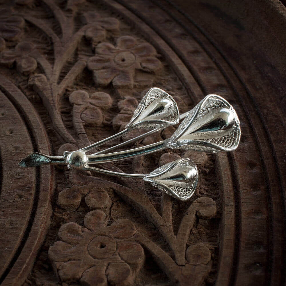 
                      
                        Pankhuriyan Saree Pin
                      
                    