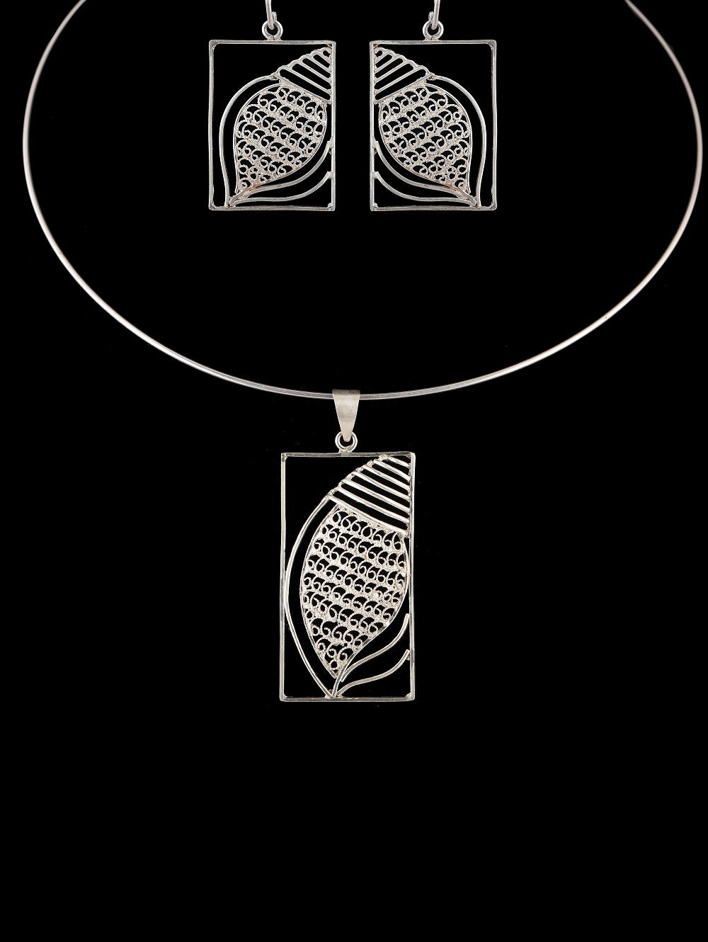 Shell in a rectangle Earrings and Pendant set