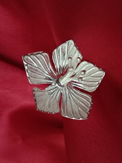 Silver Jaswand Flower