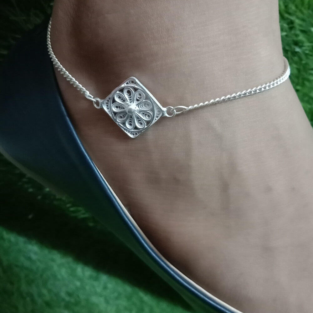 
                      
                        Diamond Anklet
                      
                    