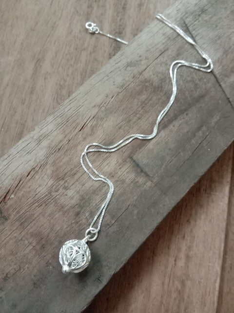Pierced Sterling Silver Pendant Necklace – Kathy Bankston