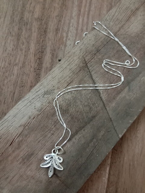 
                      
                        Silver Pendant Leaf
                      
                    