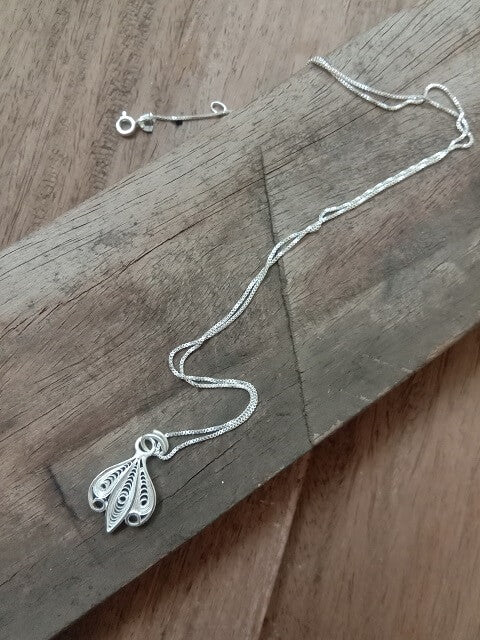 
                      
                        Silver Pendant Designer
                      
                    