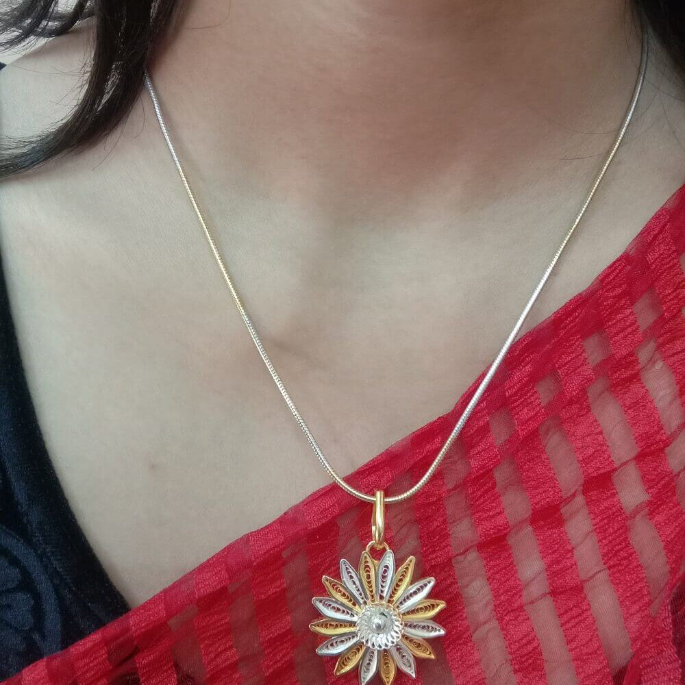 
                      
                        Golden Sunflower Pendant
                      
                    