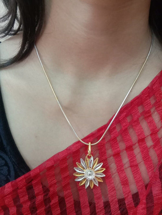 Load image into Gallery viewer, Golden Sunflower Pendant
