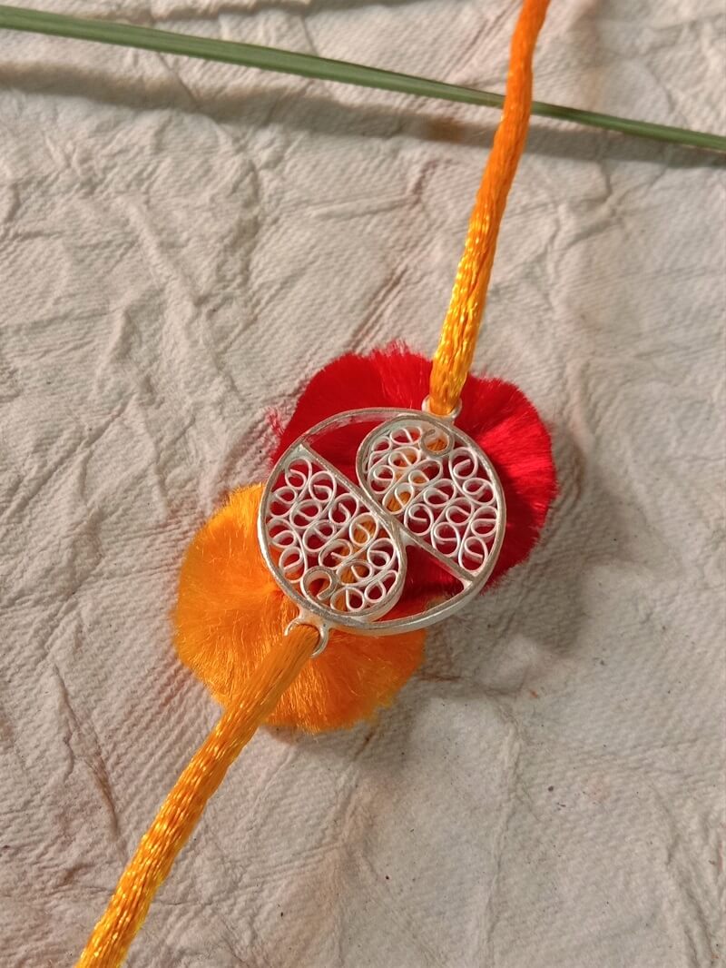 Silver Rakhi RAK101_1