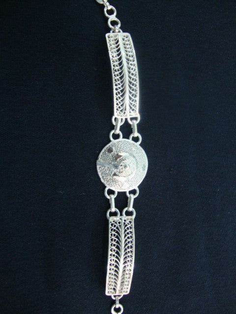 
                      
                        Silver Bracelets online
                      
                    