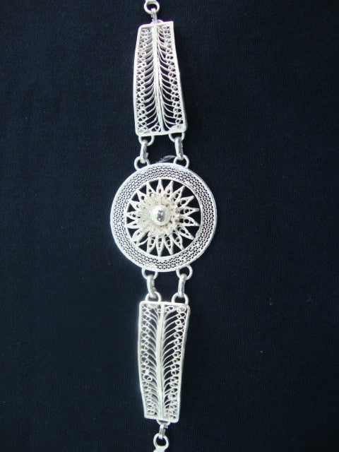 
                      
                        Silver Bracelets online
                      
                    