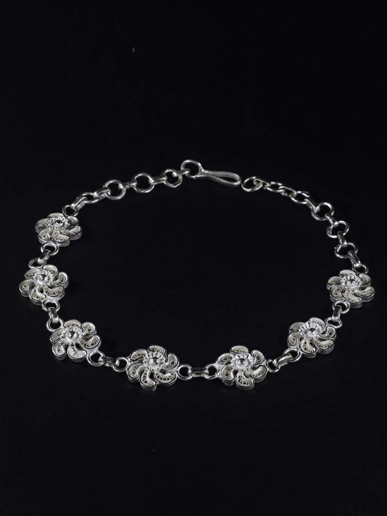 Load image into Gallery viewer, Silver Bracelets Online
