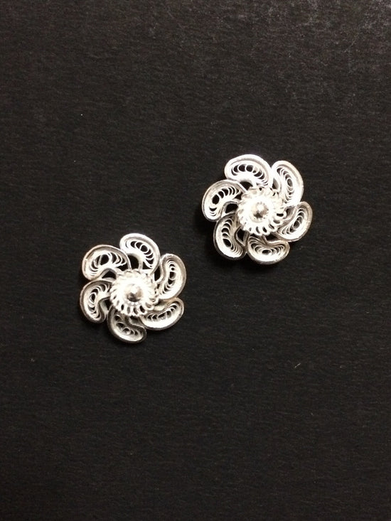 Silver Filigree Studs earrings      