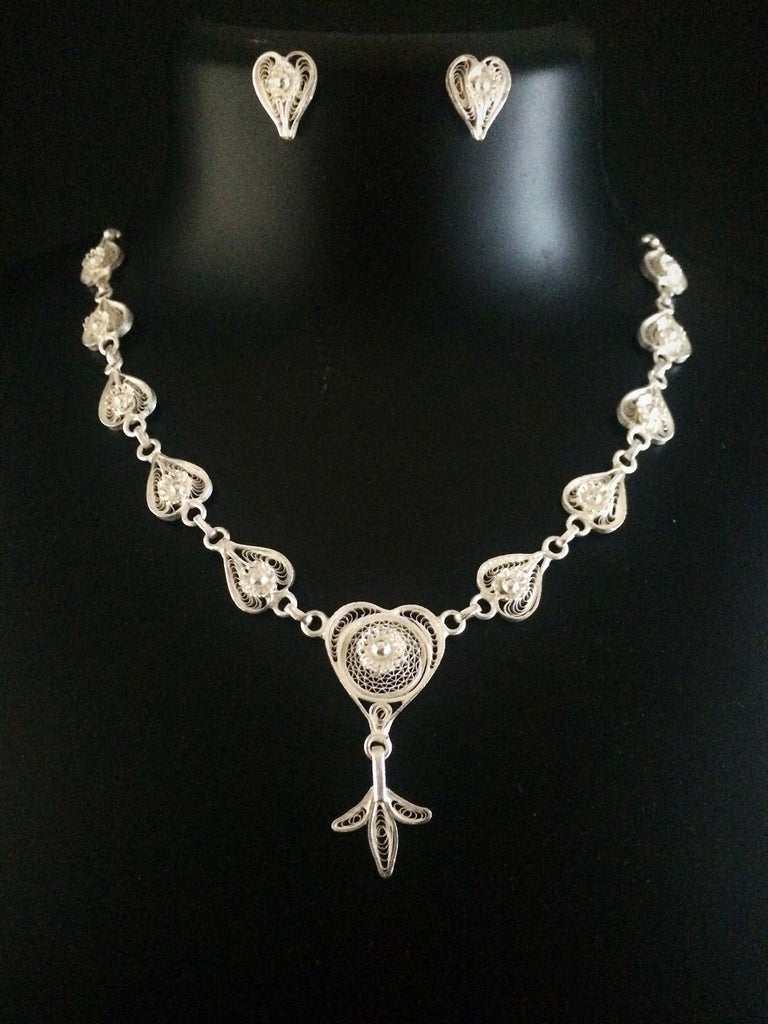 Silver Necklace Online For Women 