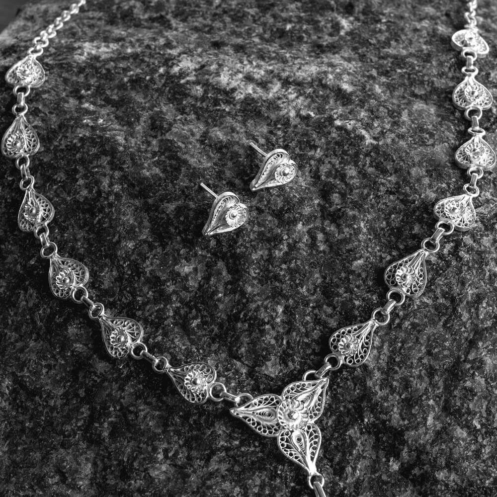 
                      
                        Silver Necklace    
                      
                    