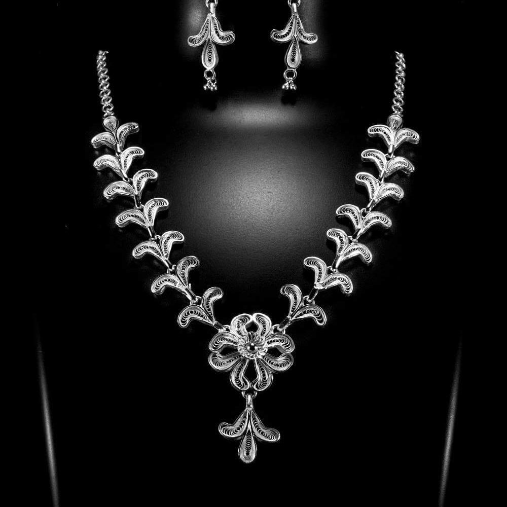 Silver Necklace Online India   