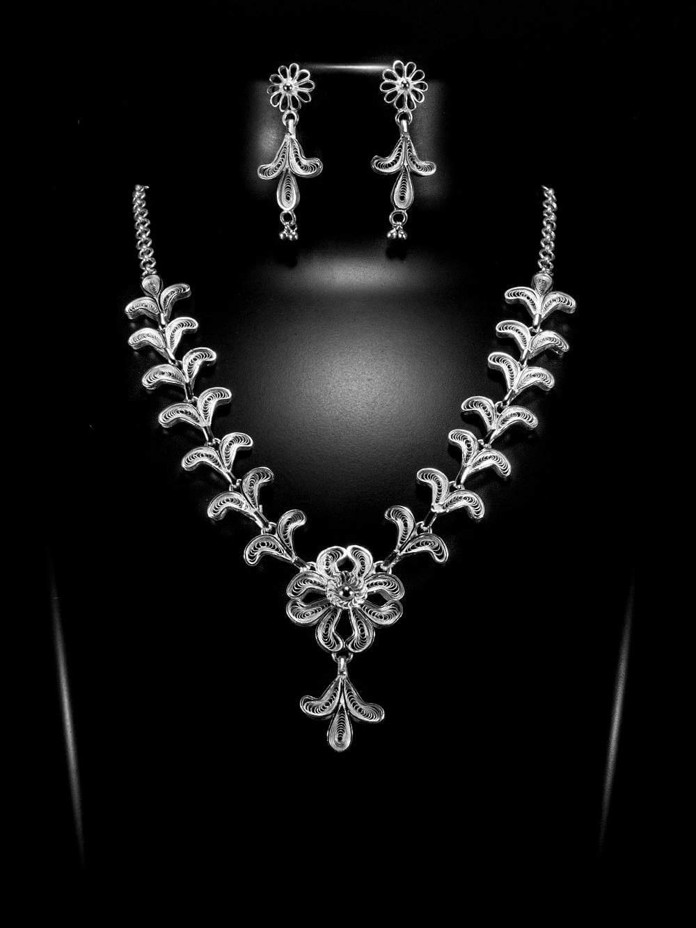 Silver Necklace Online India   