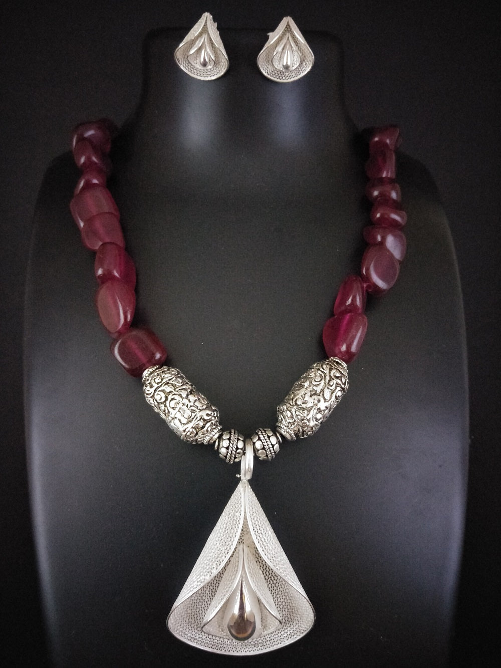 Silver Necklaces online         
