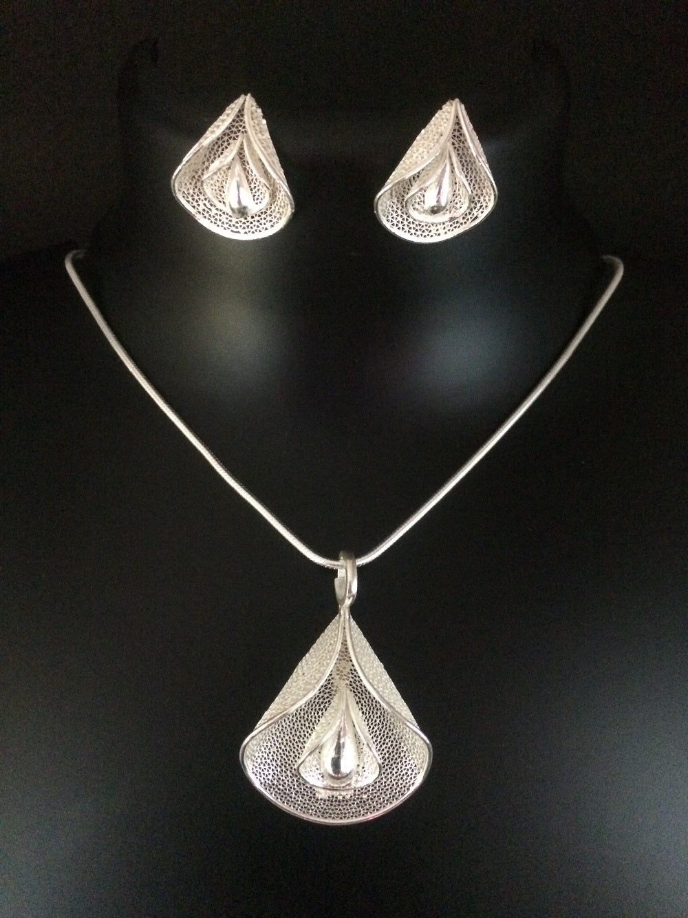 Silver Pendants by Silverlinings        