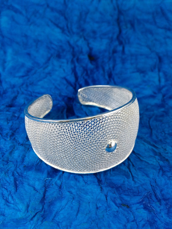 Load image into Gallery viewer, Silver filigree Bracelet 
