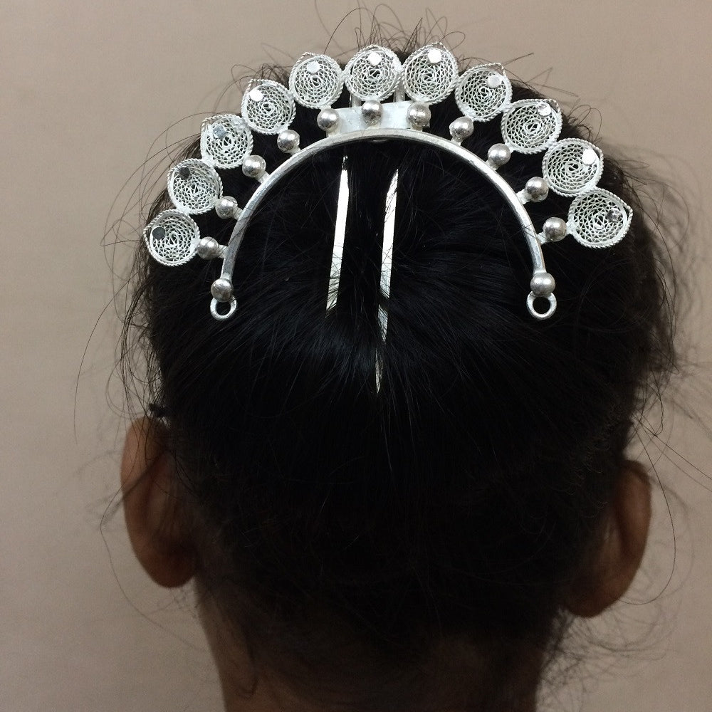 
                      
                        Silver hair accessories
                      
                    