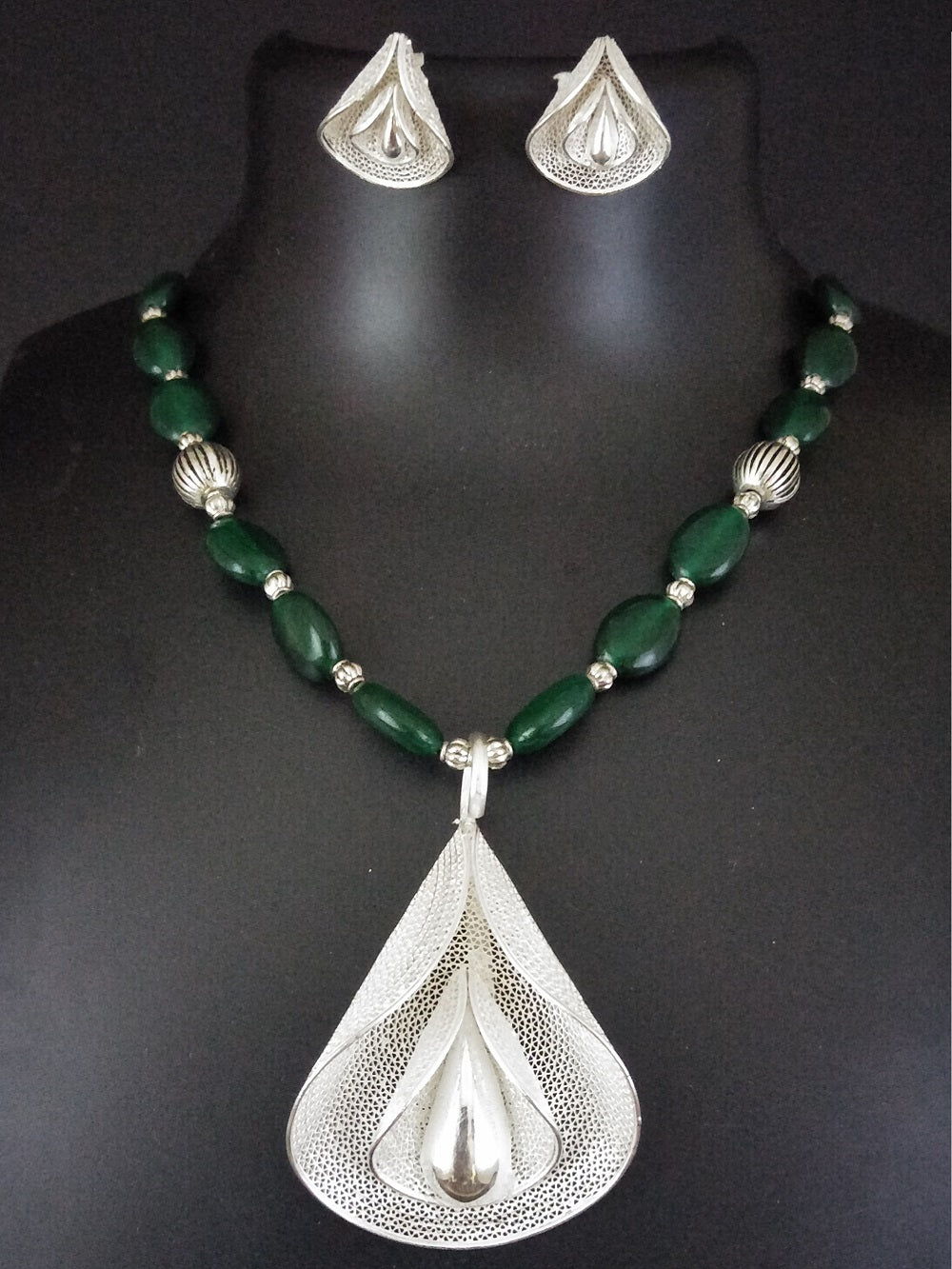 Silver necklaces online by Silver Lining        