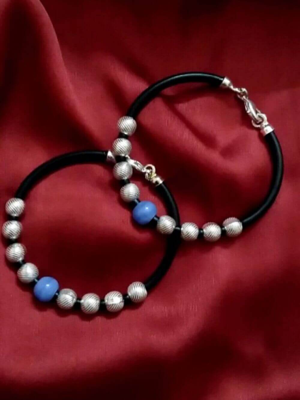 Black beads bangle