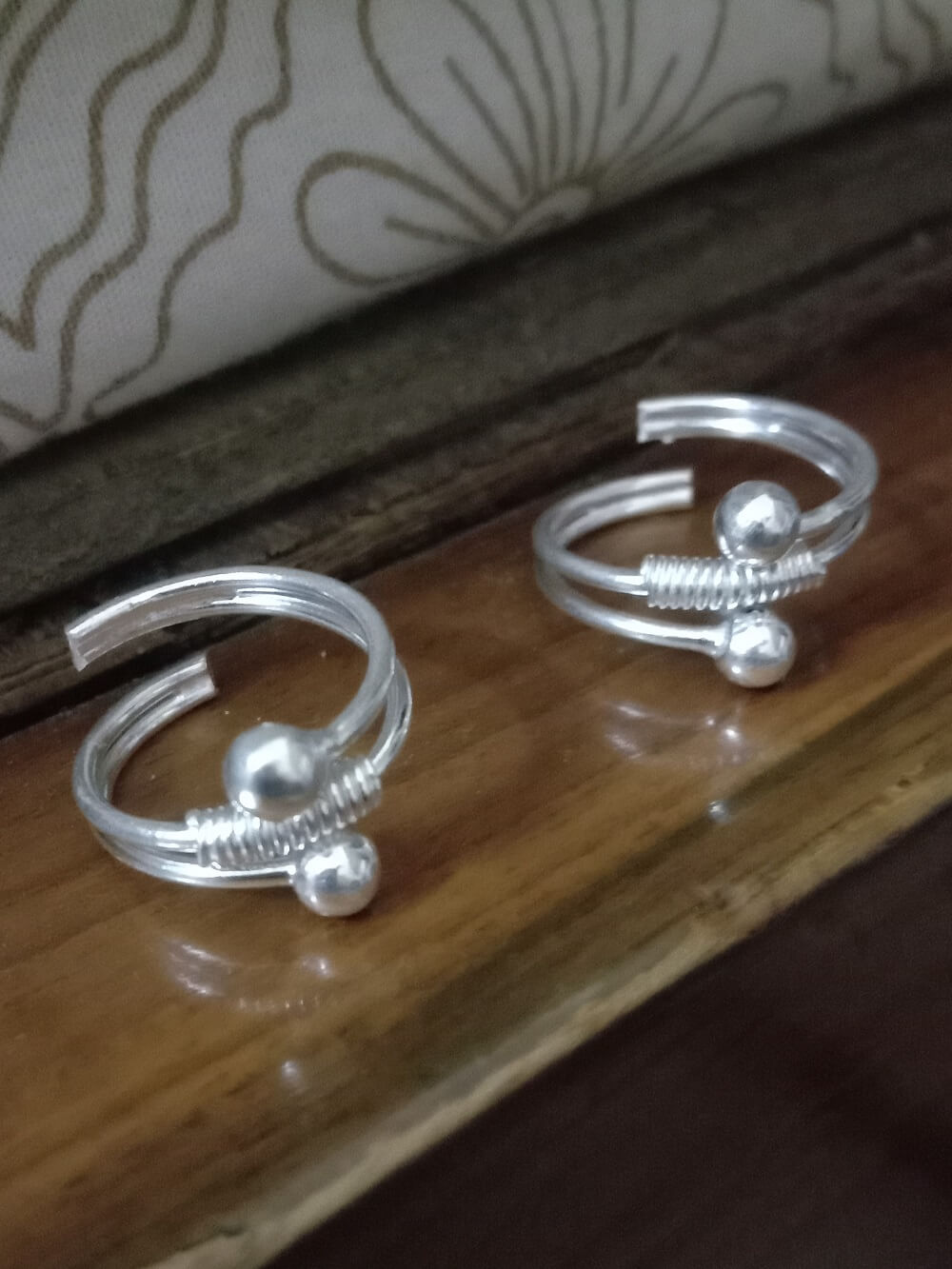Sterling silver toe rings in named design
