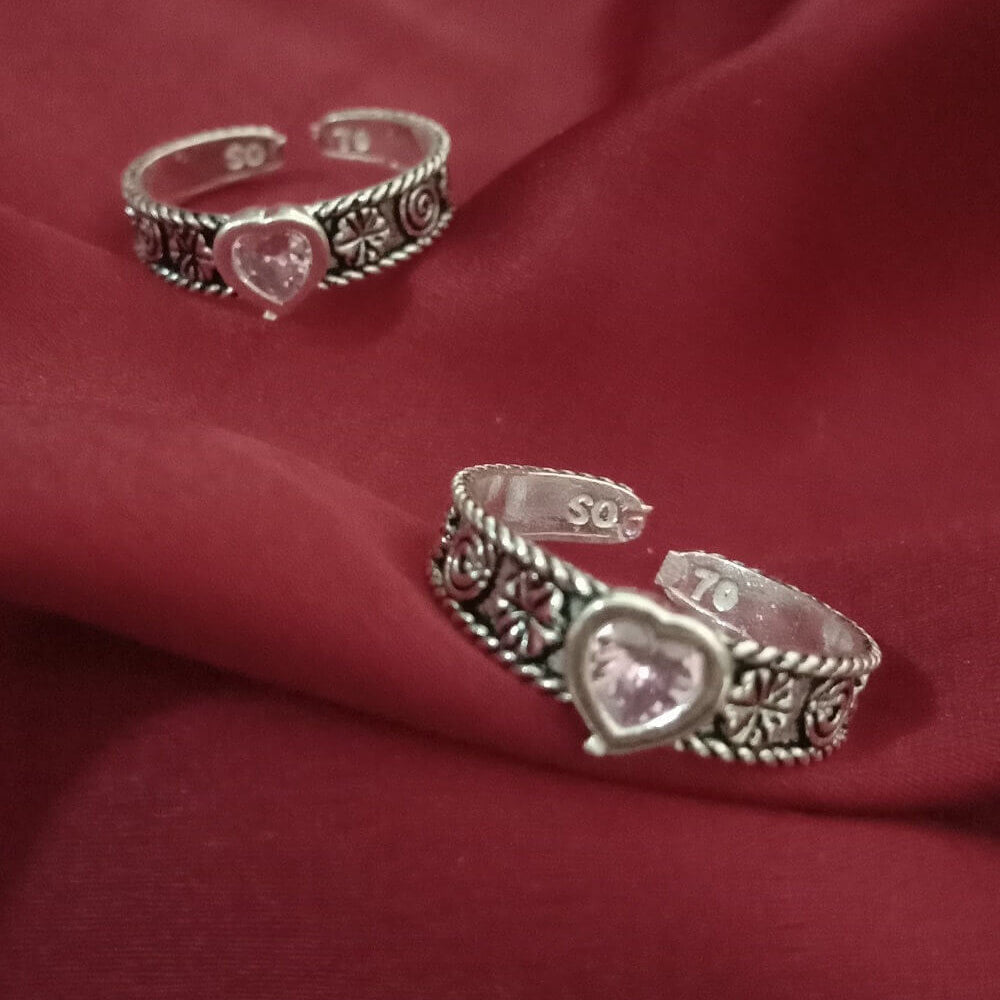 
                      
                        Stone Toe Ring Single
                      
                    