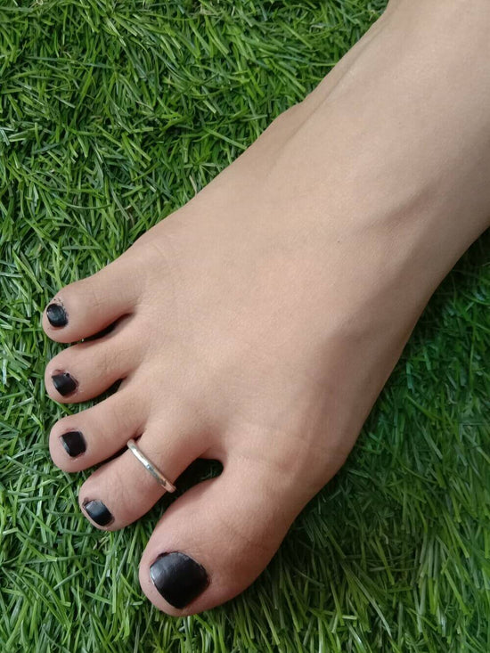 Oxidised Silver Baby Feet Toe Rings – Priyaasi