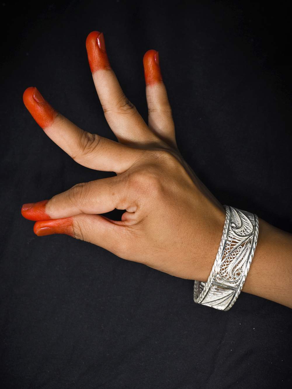 Ankle bracelet Mehndi Henna elephant metallic gold bling flash temporary  tattoo | eBay