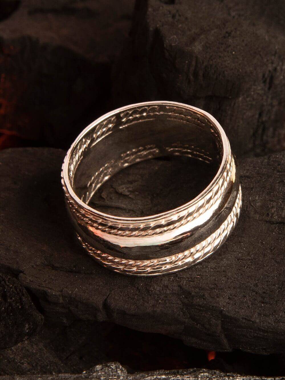 Load image into Gallery viewer, Filigree Ring Silver Linings

