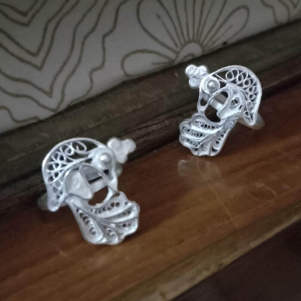 
                      
                        Peacock Toe Rings
                      
                    