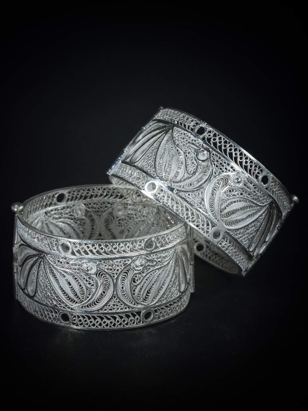 Load image into Gallery viewer, Traditional Bangles        
