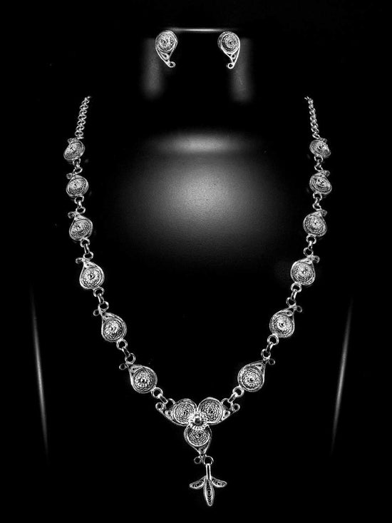 Load image into Gallery viewer, Cuttack Jewellery Necklace
