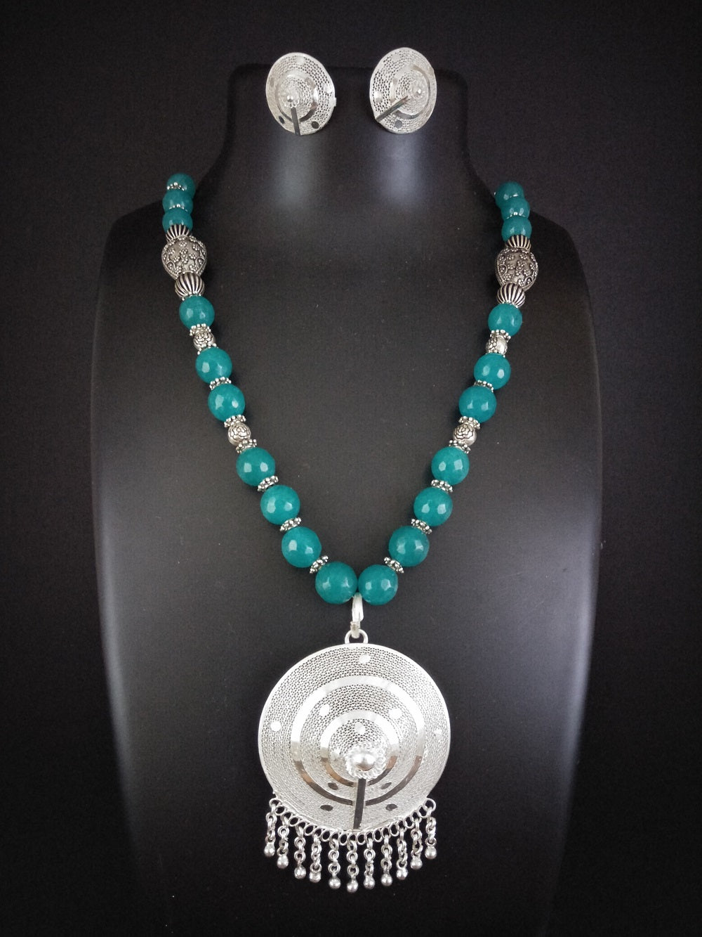 Trendy Necklaces online          