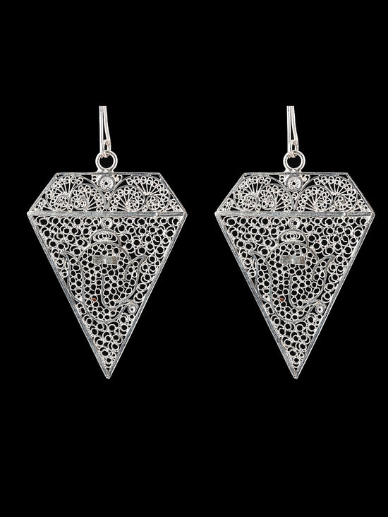 Load image into Gallery viewer, Vighnahara Earrings and Pendant Set

