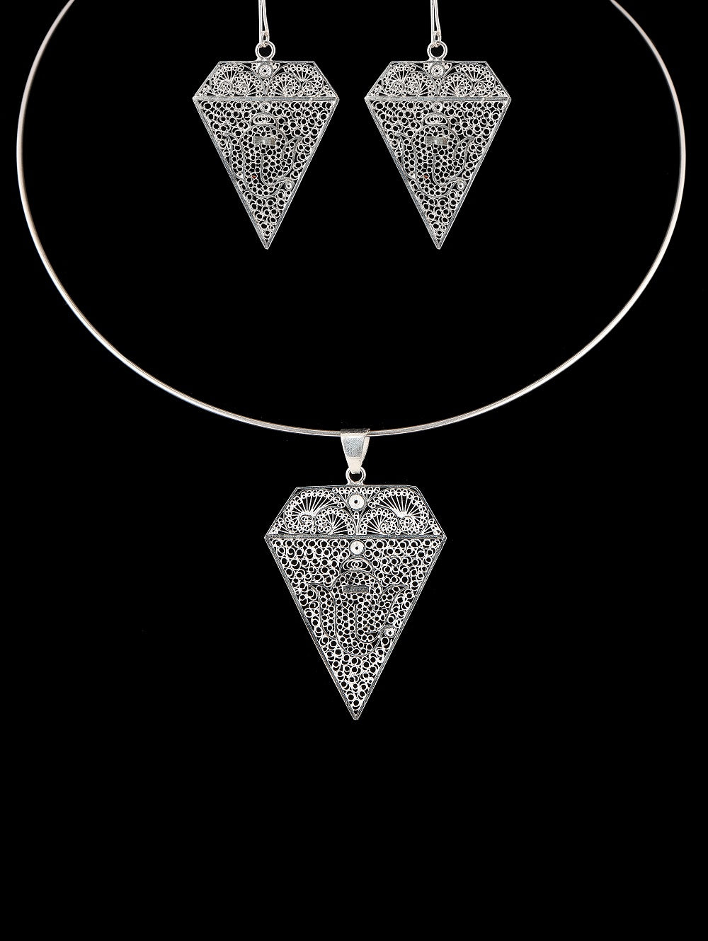 Vighnahara Earrings and Pendant Set