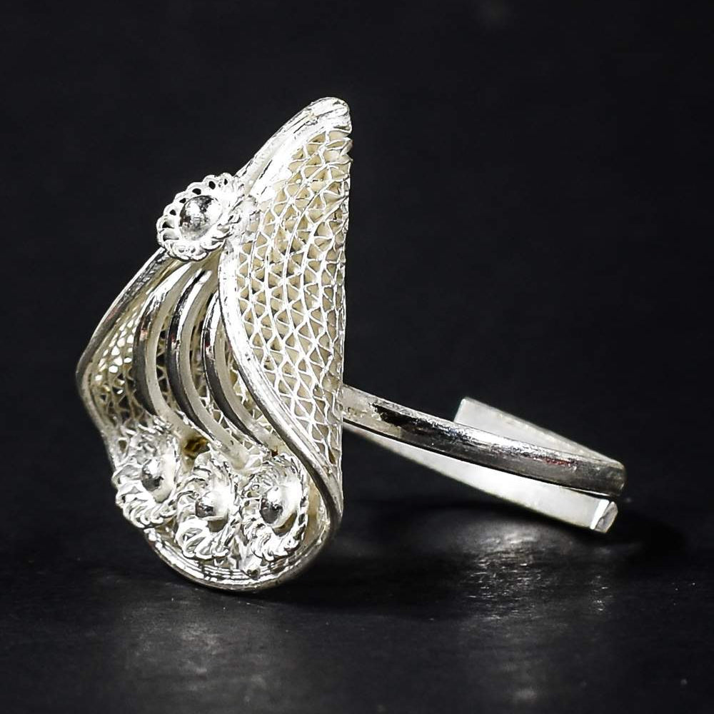 
                      
                        Women Ring
                      
                    
