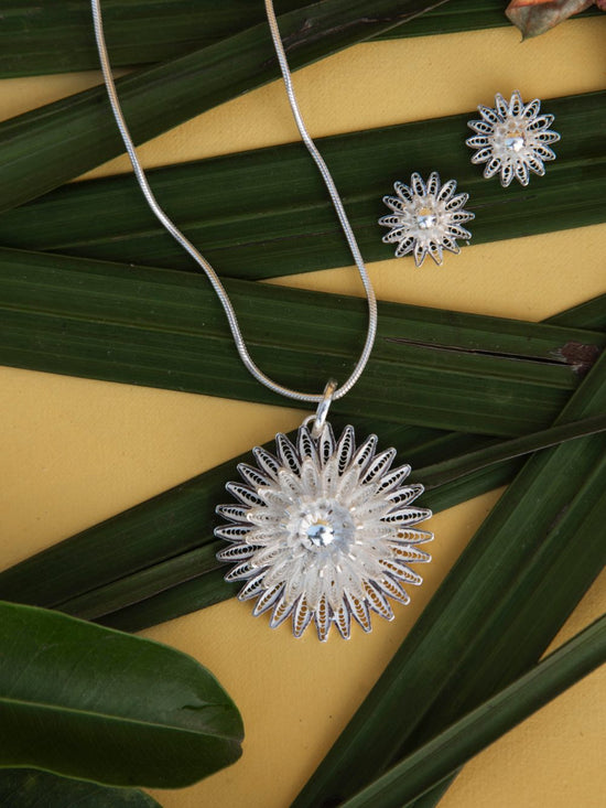 Silver Pendants handmade with the Filigree