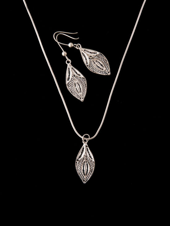 Silver Filigree Pendants online for women | handmade with filigree